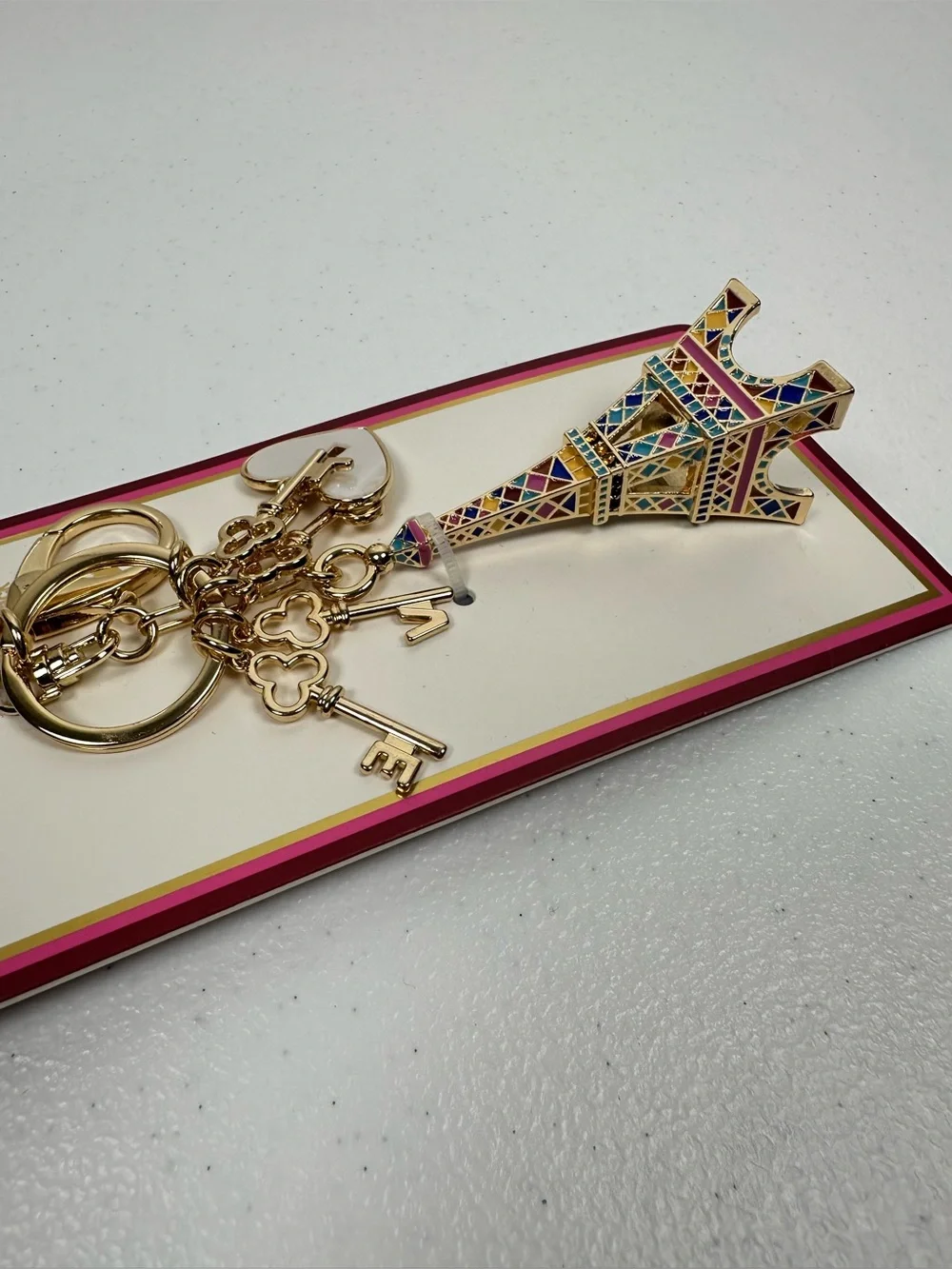 NEW PIPER K‎ PARISIAN DAYDREAM EIFFEL TOWER LOVE HEART GOLD BAG CHARM KEY RING
